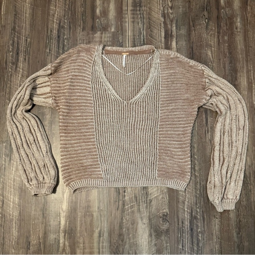 Free People When It Rains V-Neck Sweater - SIZE MEDIUM - Picture 15 of 16